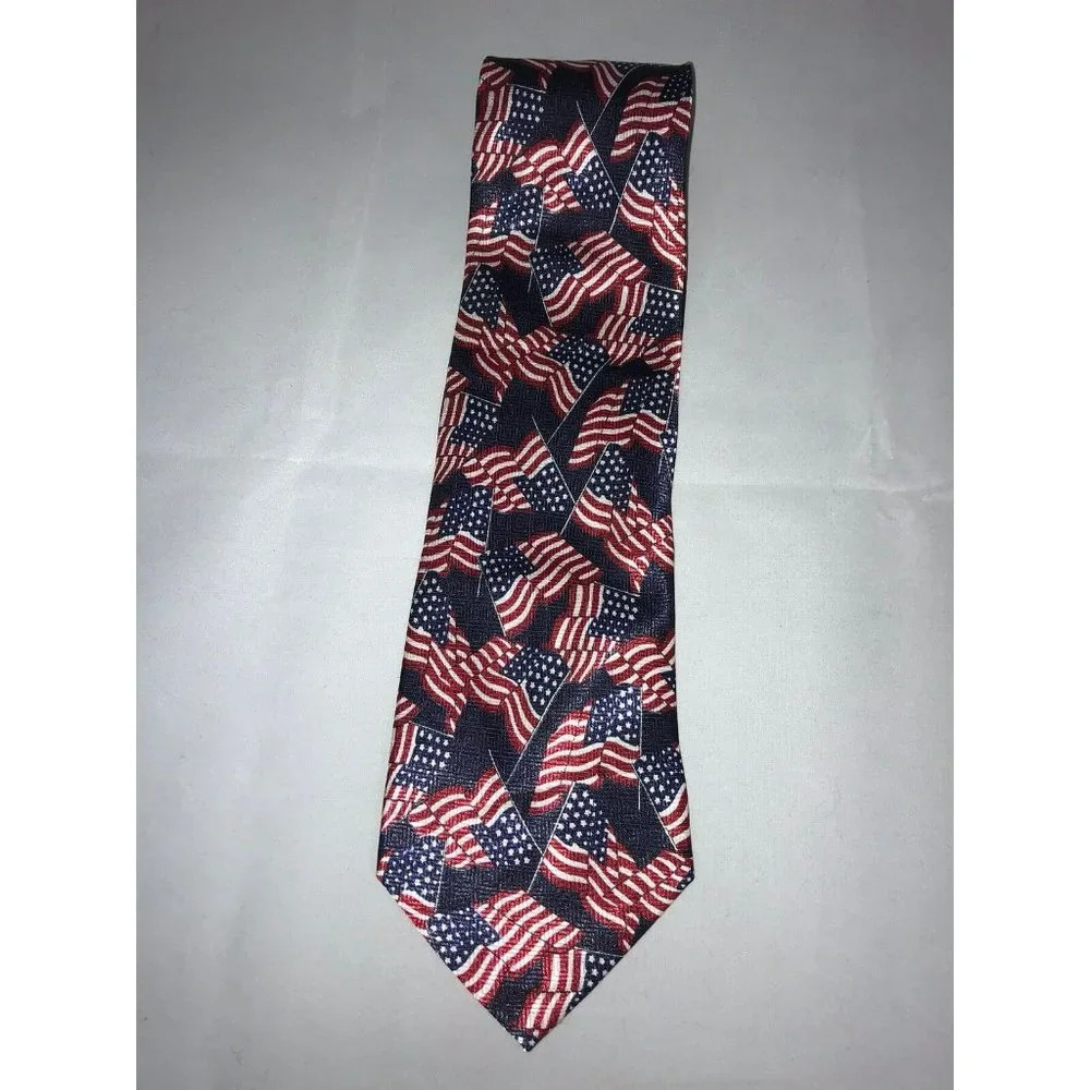 Roberto Cellini USA American Flag July 4th Memorial Patriotic Classic Neck Tie